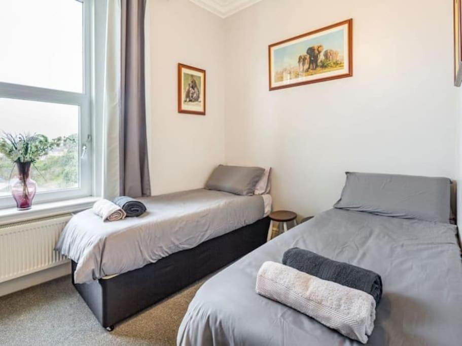 Number 7 Torquay Stunning Sea Views Appartement Buitenkant foto