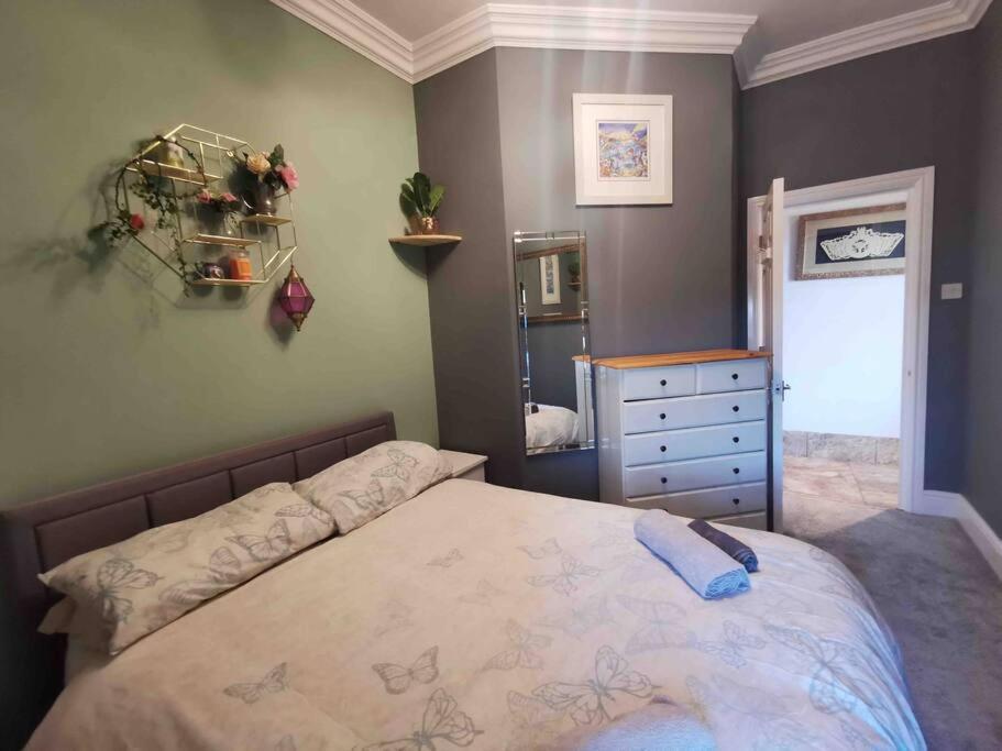 Number 7 Torquay Stunning Sea Views Appartement Buitenkant foto